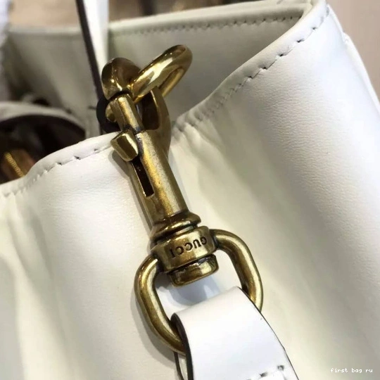 First bag ru GG matelassé Marmont Gucci 0813